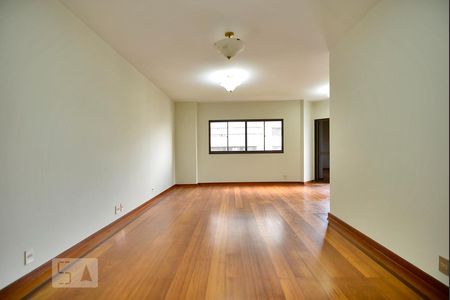 Sala de apartamento para alugar com 2 quartos, 131m² em Perdizes, São Paulo