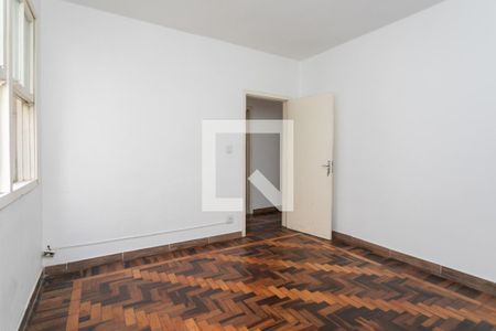 Quarto 1 de apartamento para alugar com 2 quartos, 76m² em São João, Porto Alegre