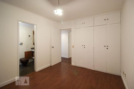 Suíte  de apartamento à venda com 2 quartos, 100m² em Itaim Bibi, São Paulo