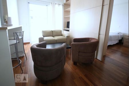 Sala  de apartamento para alugar com 1 quarto, 50m² em Cidade Monções, São Paulo