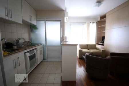 Cozinha  de apartamento para alugar com 1 quarto, 50m² em Cidade Monções, São Paulo