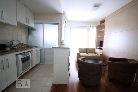 Sala - Cozinha de apartamento para alugar com 1 quarto, 50m² em Cidade Monções, São Paulo