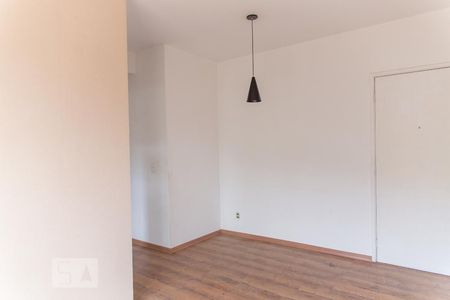 Sala de apartamento à venda com 2 quartos, 60m² em Vila Curuçá, Santo André