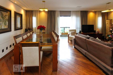 Sala de apartamento à venda com 4 quartos, 150m² em Jardim Analia Franco, São Paulo