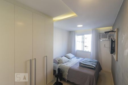 Suíte de apartamento à venda com 2 quartos, 70m² em Recreio dos Bandeirantes, Rio de Janeiro