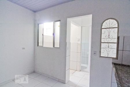 Cozinha de casa de condomínio para alugar com 1 quarto, 50m² em Vila Celeste, São Paulo