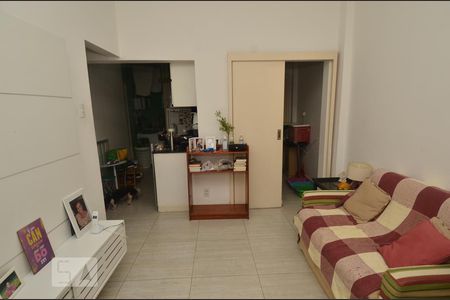 Sala de apartamento para alugar com 2 quartos, 47m² em Flamengo, Rio de Janeiro