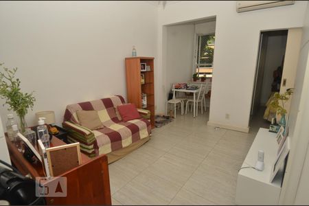 Sala de apartamento para alugar com 2 quartos, 47m² em Flamengo, Rio de Janeiro