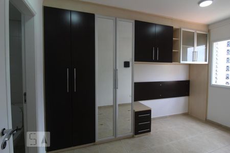 Quarto 1 suite de apartamento para alugar com 2 quartos, 72m² em Santo Antônio, São Caetano do Sul