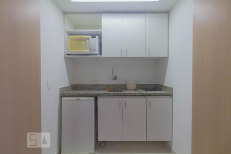 Cozinha de kitnet/studio à venda com 1 quarto, 28m² em Chácara Santo Antônio (zona Sul), São Paulo