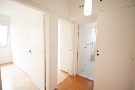 Corredor de apartamento à venda com 2 quartos, 86m² em Vila Clementino, São Paulo