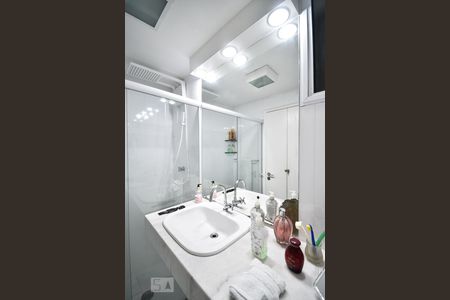 Banheiro de apartamento à venda com 2 quartos, 100m² em Jardim Paulista, São Paulo
