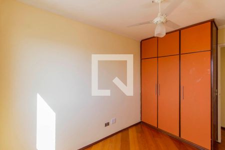 Quarto 1 de apartamento para alugar com 2 quartos, 54m² em Vila Santana, São Paulo