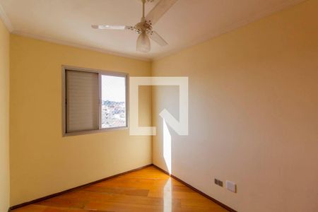 Quarto 1 de apartamento para alugar com 2 quartos, 54m² em Vila Santana, São Paulo