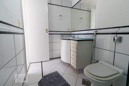 Banheiro Social de apartamento para alugar com 2 quartos, 70m² em Guará I, Brasília