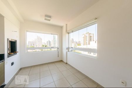 Varanda  de apartamento à venda com 2 quartos, 92m² em Cambuí, Campinas
