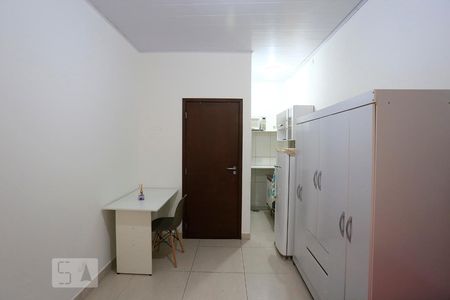 Sala/Quarto de kitnet/studio para alugar com 1 quarto, 18m² em Brooklin Paulista, São Paulo