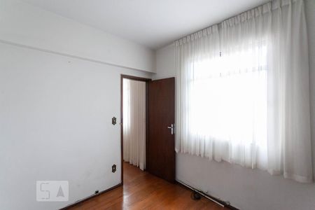 Suíte de apartamento para alugar com 1 quarto, 41m² em Cruzeiro, Belo Horizonte