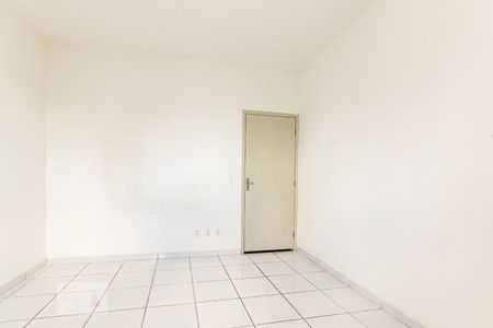 Quarto 2 de apartamento para alugar com 2 quartos, 48m² em Vila Fátima, São Paulo