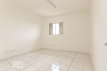 Quarto 1 de apartamento para alugar com 2 quartos, 48m² em Vila Fátima, São Paulo