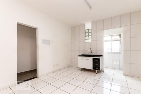 Sala/Cozinha de apartamento para alugar com 2 quartos, 48m² em Vila Fátima, São Paulo