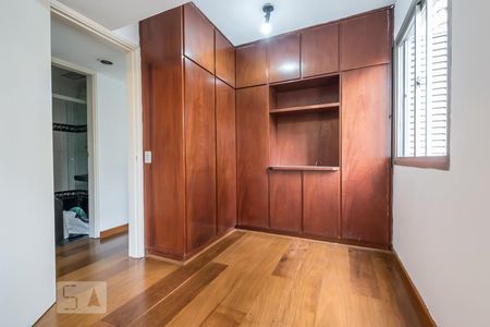 Quarto 1 de apartamento para alugar com 2 quartos, 75m² em Brooklin, São Paulo