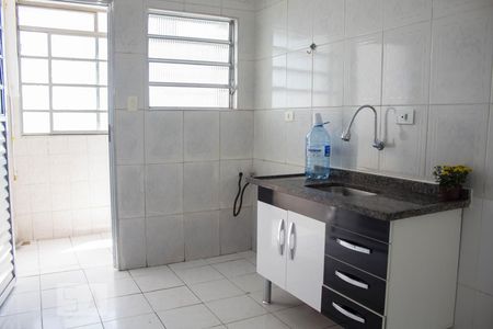 Cozinha de apartamento para alugar com 2 quartos, 68m² em Penha de França, São Paulo