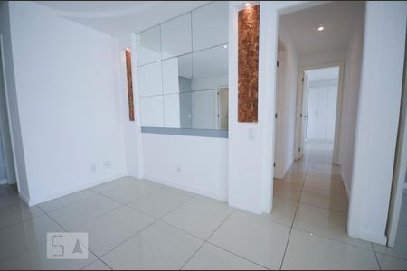 Sala de apartamento à venda com 3 quartos, 159m² em Charitas, Niterói