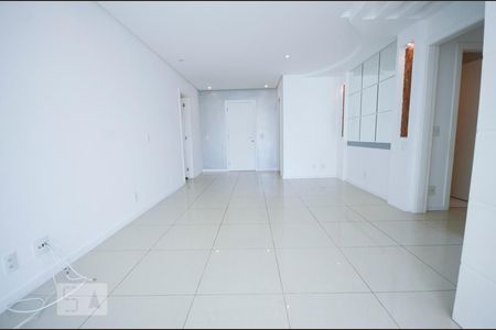 Sala de apartamento à venda com 3 quartos, 159m² em Charitas, Niterói