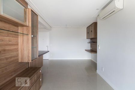 Sala de apartamento para alugar com 2 quartos, 64m² em Vila Alexandria, São Paulo