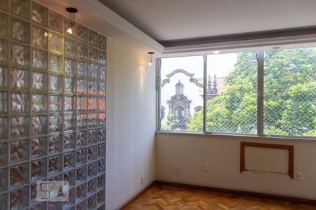 Sala de apartamento à venda com 2 quartos, 82m² em Praça da Bandeira, Rio de Janeiro