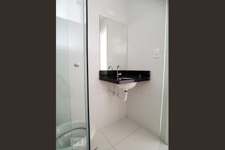 Banheiro de apartamento para alugar com 1 quarto, 28m² em Cidade Patriarca, São Paulo