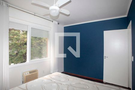 Quarto 1 de apartamento para alugar com 2 quartos, 45m² em Petrópolis, Porto Alegre