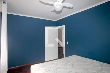 Quarto 1 de apartamento para alugar com 2 quartos, 45m² em Petrópolis, Porto Alegre