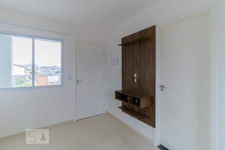 Sala de apartamento para alugar com 2 quartos, 40m² em Vila Nhocuné, São Paulo