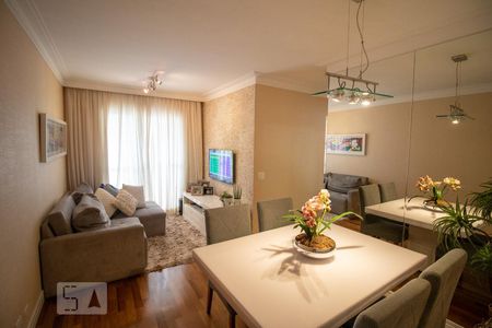 Apartamento à venda com 67m², 2 quartos e 2 vagasSala