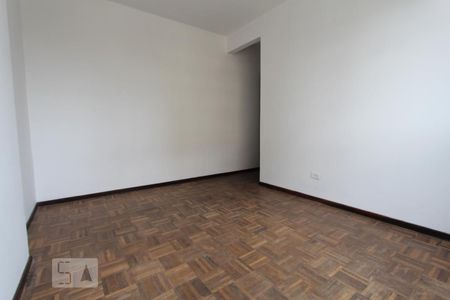 Quarto 1 de apartamento para alugar com 2 quartos, 50m² em Rebouças, Curitiba