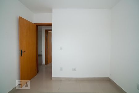 Quarto 2 de apartamento para alugar com 2 quartos, 50m² em Manacás, Belo Horizonte