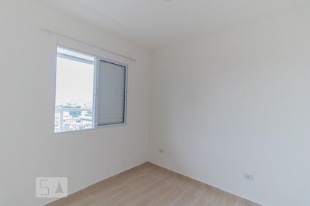 Quarto 1 de kitnet/studio para alugar com 2 quartos, 40m² em Vila Nhocune, São Paulo