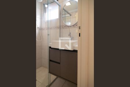 Banheiro de apartamento para alugar com 1 quarto, 30m² em Bela Vista, São Paulo