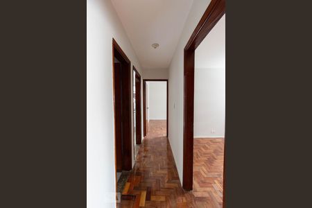 Corredor de apartamento para alugar com 3 quartos, 74m² em Santana, São Paulo