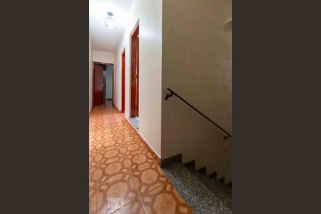 Corredor Quartos de casa à venda com 3 quartos, 183m² em Vila Domitila, São Paulo