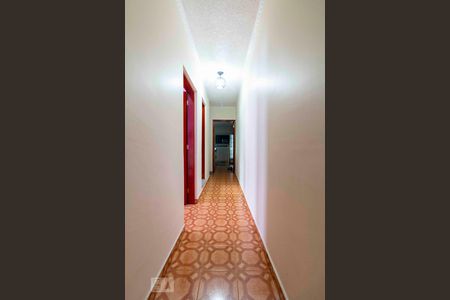 Corredor Quartos de casa à venda com 3 quartos, 183m² em Vila Domitila, São Paulo