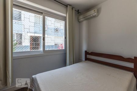 Quarto de apartamento para alugar com 1 quarto, 40m² em Passo da Areia, Porto Alegre