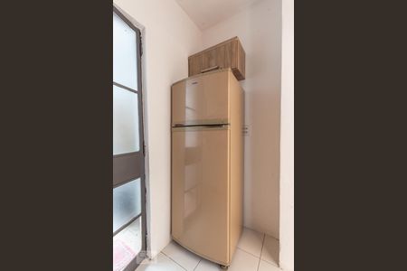 Cozinha de apartamento para alugar com 1 quarto, 40m² em Passo da Areia, Porto Alegre