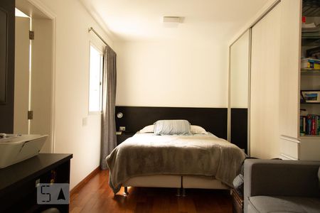 Quarto/Sala de kitnet/studio para alugar com 1 quarto, 48m² em Vila Olímpia, São Paulo