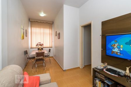 Sala de apartamento à venda com 3 quartos, 69m² em Olaria, Rio de Janeiro