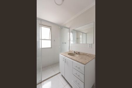 Banheiro de apartamento para alugar com 1 quarto, 45m² em Consolação, São Paulo