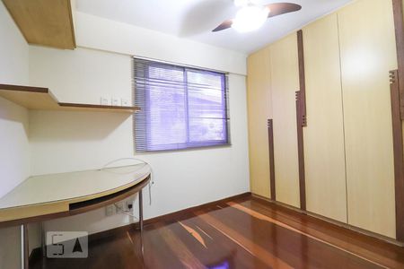 Quarto 2 de apartamento para alugar com 3 quartos, 88m² em Setor Bueno, Goiânia