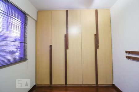 Quarto 2 de apartamento para alugar com 3 quartos, 88m² em Setor Bueno, Goiânia